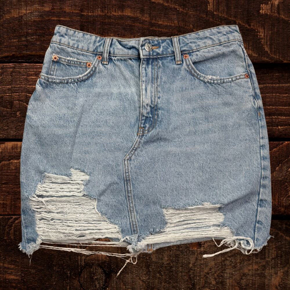 Zara High Rise Distressed Light Wash Denim Mini Skirt Size Large - Picture 2 of 8